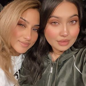 Meet your Posher, Aisha